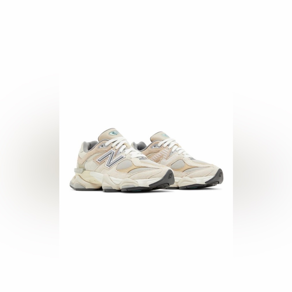 New Balance 9060 Sea Salt Surf